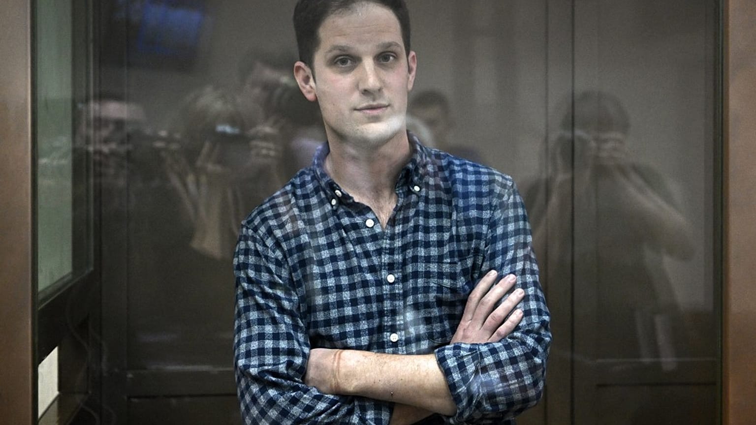Le journaliste américain Evan Gershkovich, le 18 avril 2023, lors d'une audience devant un tribunal de Moscou (Russie).