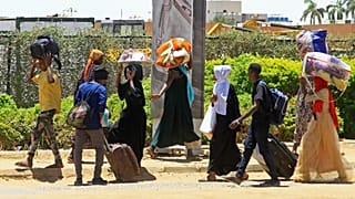 Flucht aus der umkämpften sudanesischen Hauptstadt Khartum