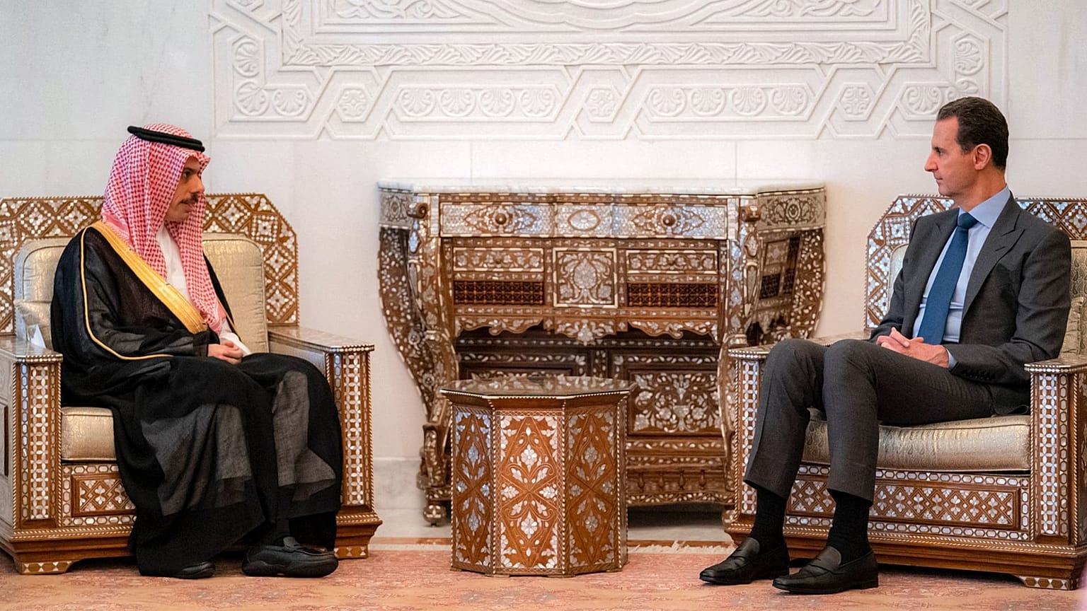 دیدار بشار اسد، رئیس جمهوری سوریه و  فیصل بن فرحان، وزیر خارجه عربستان در دمشق