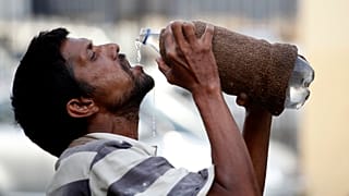 إصابة 11 شخصا بضربة شمس في الهند