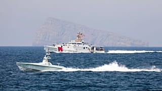 عبور قایق بدون سرنشین آمریکا از تنگه هرمز