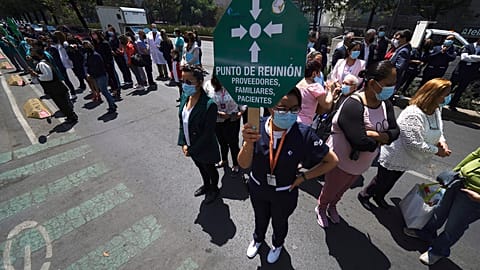 Les Mexicains se sont entraînés mercredi à évacuer leurs logements en cas de séisme