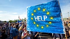 A civilek melletti kormányellenes tüntetés Budapesten 2017-ben