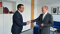 Ο Πρόεδρος του ΣΥΡΙΖΑ Προοδευτική Συμμαχία, Αλέξης Τσίπρας συναντάται με τον Καγκελάριο της Γερμανίας, Όλαφ Σολτς, στα κεντρικά γραφεία του SPD 