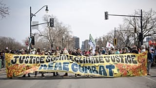 "Gran manifestación del Día de la Tierra" en Montreal, Quebec, Canadá. El 22 de abril de 2023. 