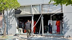 Έκρηξη σε εμπορικό κατάστημα στη Λάρισα