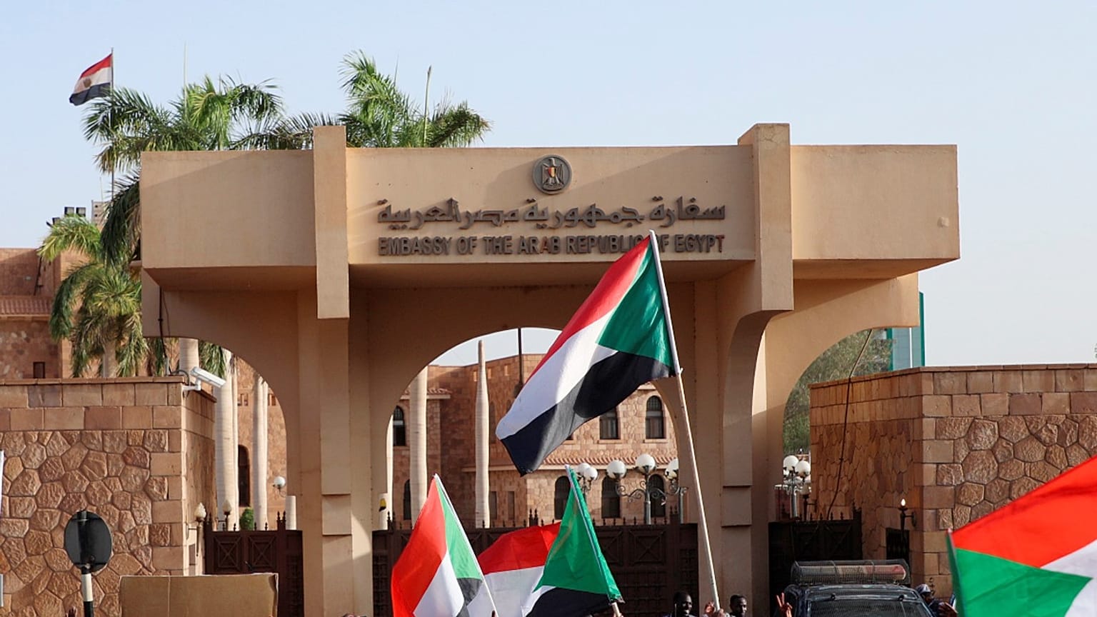 صورة أرشيفية لمقر السفارة المصرية في الخرطوم