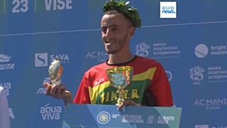 Lachgar Chakib, de Marruecos, y Francis Cheruiyot, de Kenia, protagonizaron una gran lucha por la victoria. 