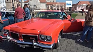 Une voiture ancienne exposée à Timisoara