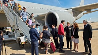 قاعدة توريخون الجوية في مدريد يوم الاثنين 24 أبريل 2023