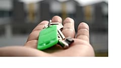 Louer un logement touristique devient de plus en plus difficile dans plusieurs pays européens.