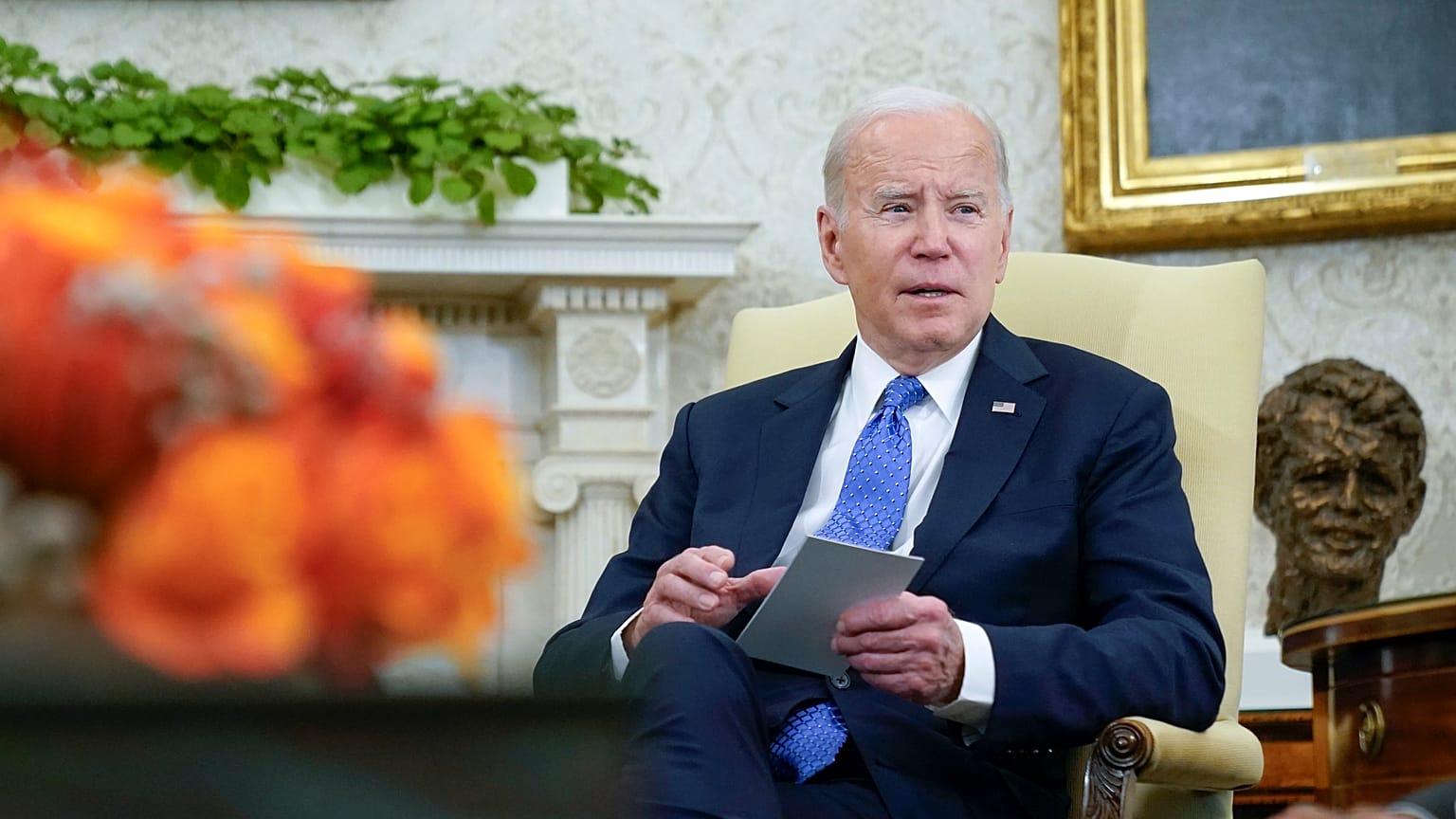Presidente Joe Biden na Sala Oval da Casa Branca