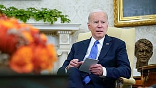 Presidente Joe Biden na Sala Oval da Casa Branca