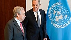 Ο Γ.Γ του ΟΗΕ Αντόνιο Γκουτέρες και ο Ρώσος υπουργός Εξωτερικών Σεργκέι Λαβρόφ