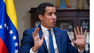 زعيم المعارضة الفنزويلية خوان غوايدو خلال مقابلة مع وكالة أسوشيتيد برس، في كاراكاس، فنزويلا، 9 ديسمبر، 2020. 