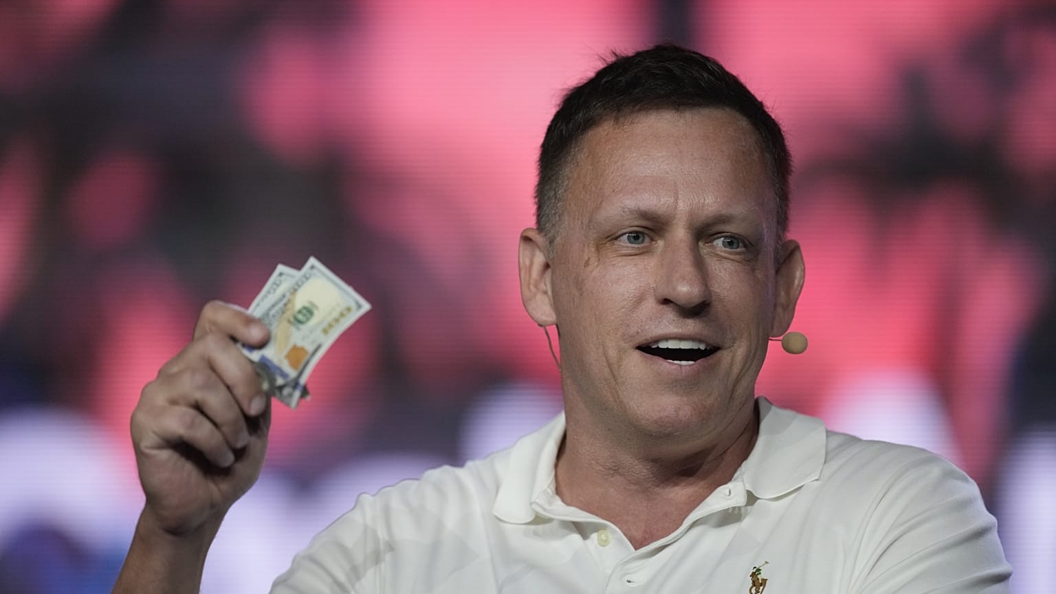 Peter Thiel Miamiban, egy Bitcoin konferencián
