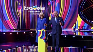 Карл III и Камилла презентовали сцену "Евровидения-2023" в Ливерпуле.