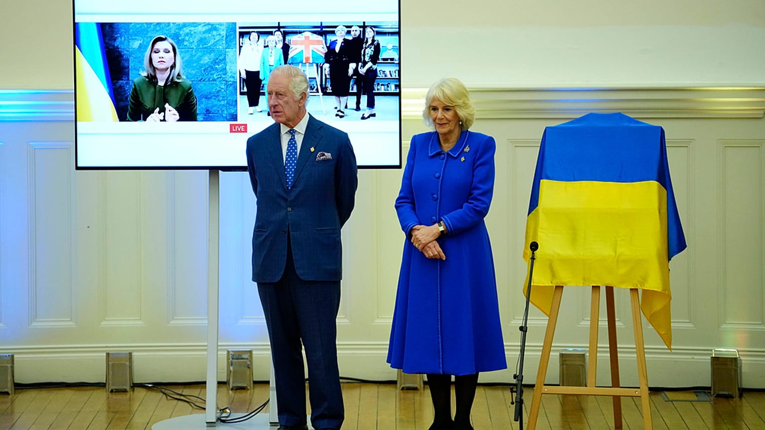 Re Carlo III e la regina consorte Camilla a Liverpool, il 26 aprile 2023