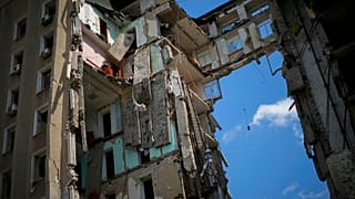 Ein Gebäude in Mykolajiw im Mai 2022