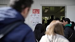Almanya'daki Türkler oy kullanmaya başladı