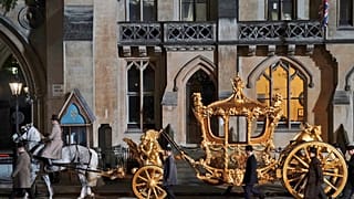 La carrosse doré de Charles III lors d'une répétition devant l'Abbaye de Westminster