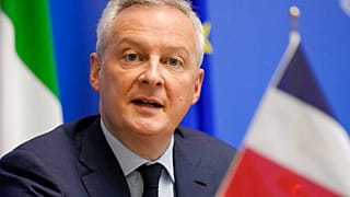 Fransa Ekonomi Bakanı Bruno Le Maire'in 'müstehcen' romanı tartışma konusu oldu