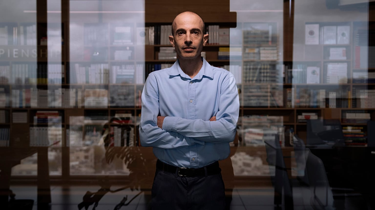İsrailli yazar Yuval Noah Harari yapay zeka'nın yeni bir din yaratabileceğini söyledi. 