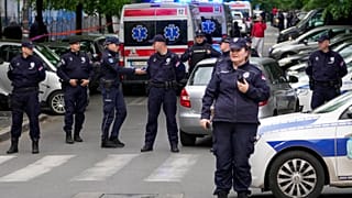 A Belgrade, le quartier autour de l'établissement scolaire a été rapidement bouclé