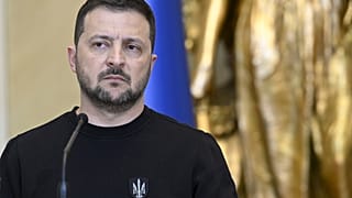 El presidente de Ucrania, Volodímir Zelenski, en la cumbre nórdico ucraniana en el Palacio Presidencial de Helsinki, (Finlandia).