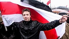 Roman Protasevitch durante una manifestazione nel 2012 