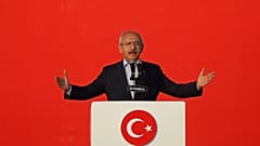  Kemal Kilicdaroglu, leader of Republican People's Party, CHP, delivers a speech during a Democracy and Martyrs' Rally in Istanbul, Turkey, on Aug. 7, 2016.