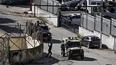 Οχήματα του ισραηλινού στρατού κατά τη διάκρεια επέμβασης στην Ναμπλούς