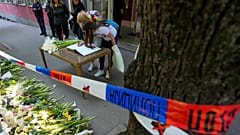 Belgrad: Eintragung in ein Kondolenzbuch nach dem Amoklauf