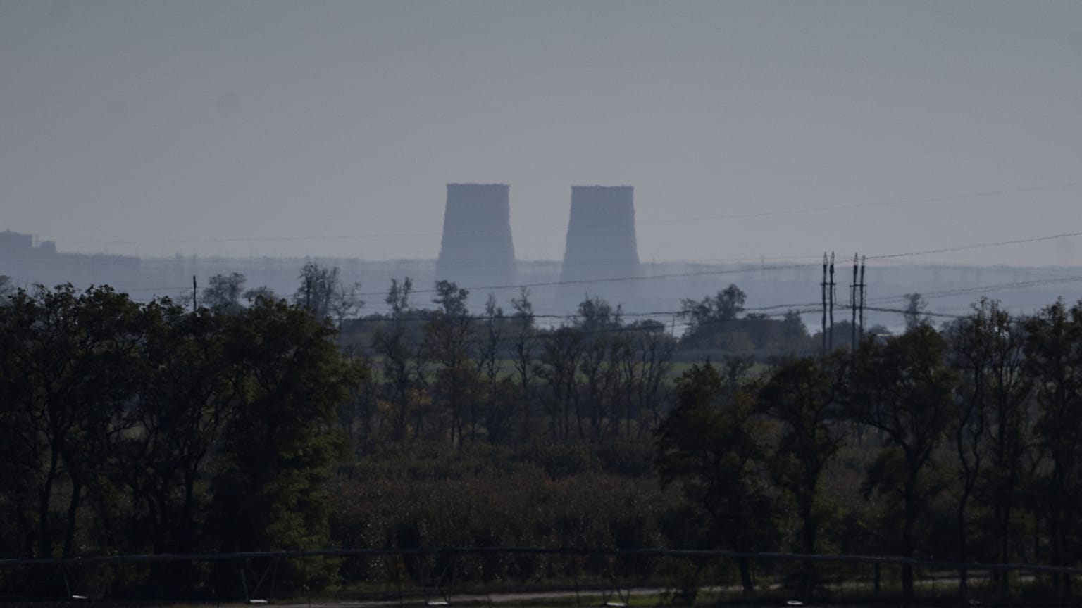 Az atomerőmű, Dnyipropetrovszk felől nézve