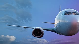 عکس تزئینی از یک هواپیما
