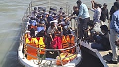  Arakanlı Müslüman mülteci heyeti, ülkeleri Myanmar'ı ziyaret etti