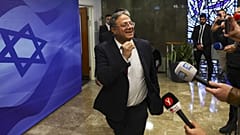 Le ministre israélien de la Sécurité, Itamar Ben Gvir, arrive à une réunion du cabinet au bureau du Premier ministre à Jérusalem