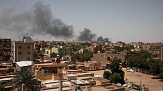 Smoke rises in Khartoum, Sudan, on 22 April, 2023.