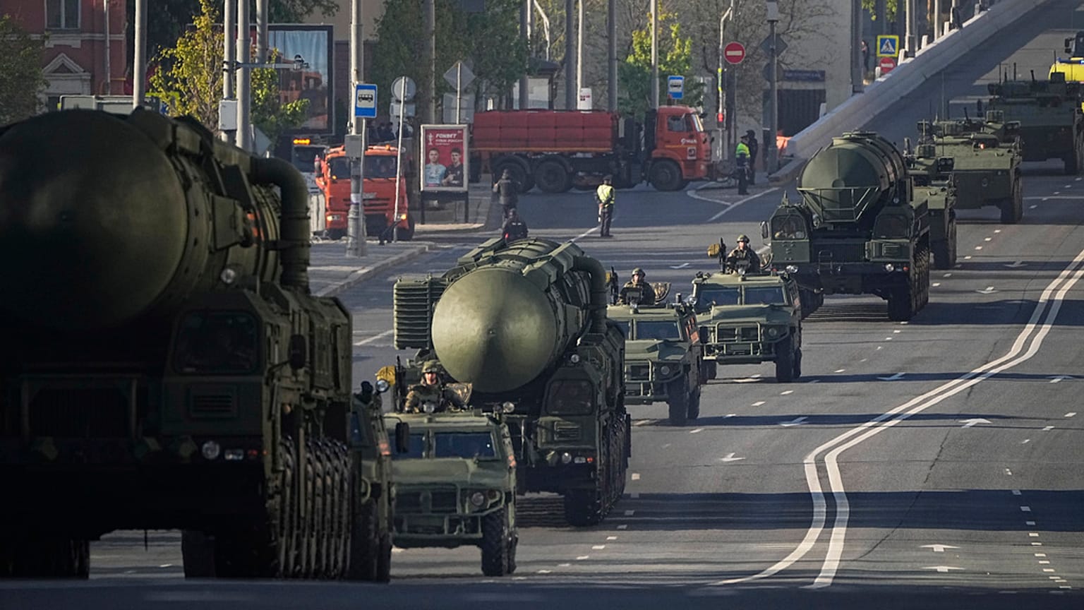 Militärparade mit ballistischen Raketen am 9. Mai 2023 in Moskau