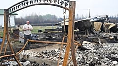 Последствия лесного пожара в Дрейтон-Валли, провинция Альберта