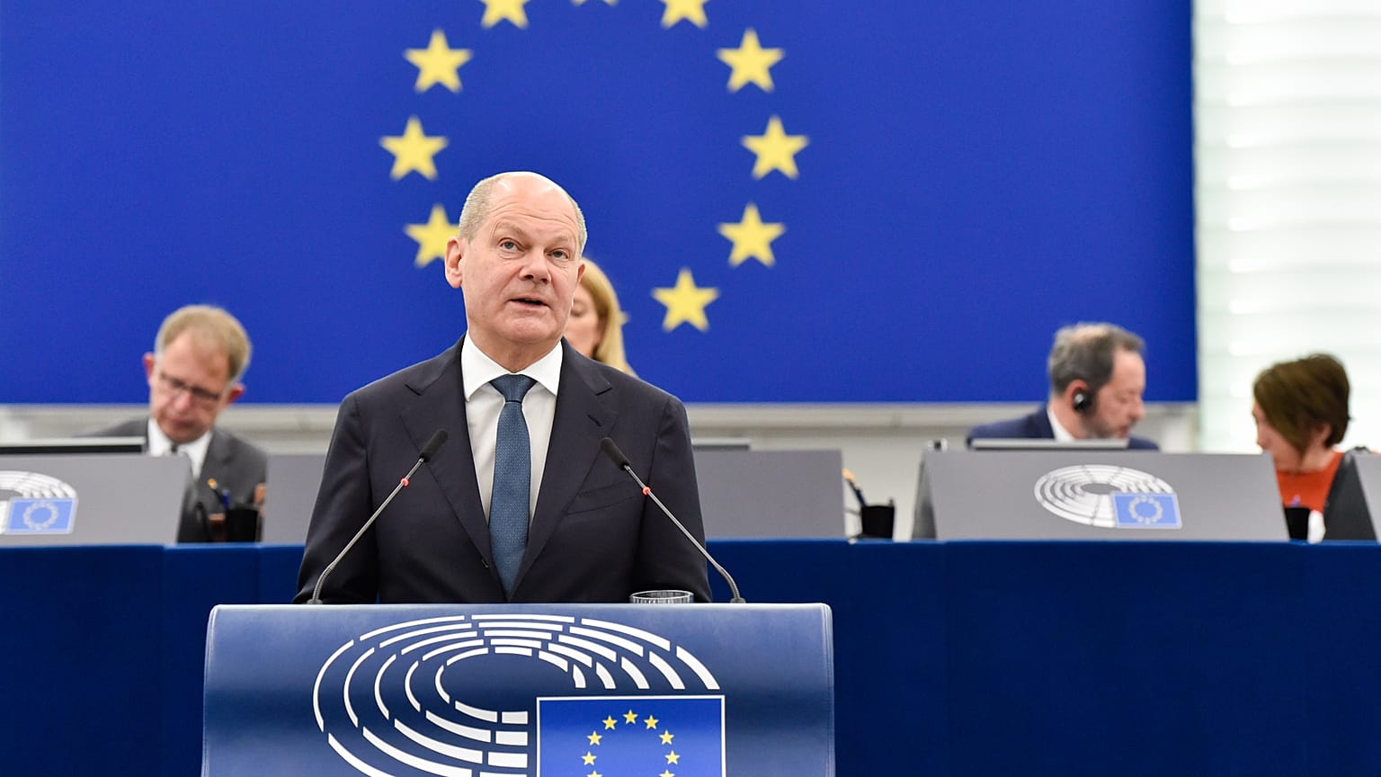 Канцлер Германии Олаф Шольц в Европарламенте