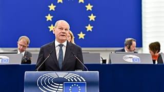 Olaf Scholz discursou perante os eurodeputados na sessão plenária, em Estrasburgo (França)