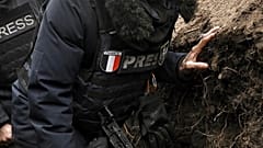 Arman Soldin dans une tranchée en Ukraine, le 18 mars 2023