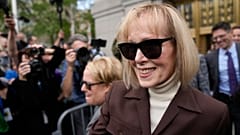 Klägerin E. Jean Carroll nach der Urteilsverkündung gegen Trump in New York