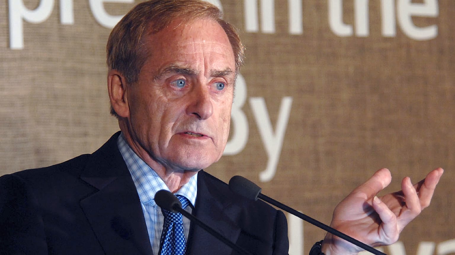 Sir Harold Evans speaks in 2007