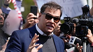 جورج سانتوس