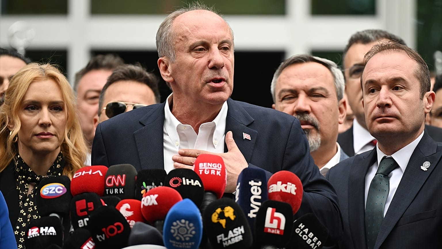 Cumhurbaşkanı adayı ve Memleket Partisi Genel Başkanı Muharrem İnce adaylıktan çekildi