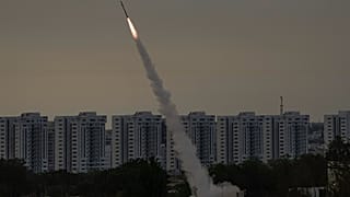 Viele Raketen werden von Israels IRON DOME abgefangen