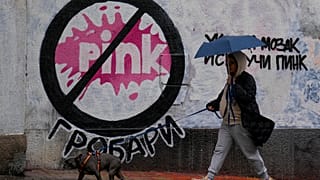 Sırbistan'da suçu öven ve şiddet dozu yüksek reality şovlar yayınlayan Pink TV'ye tepki