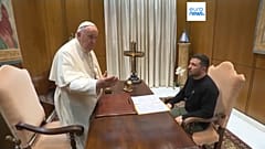 Francisco recibió a Zelenski en su despacho del Vaticano